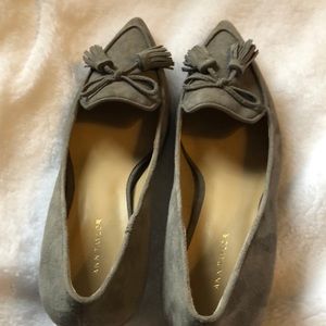 Ann Taylor gray suede pumps size 7